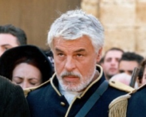 Микеле Плачидо (Фото: кадр из фильма «Между двух миров», 2001)